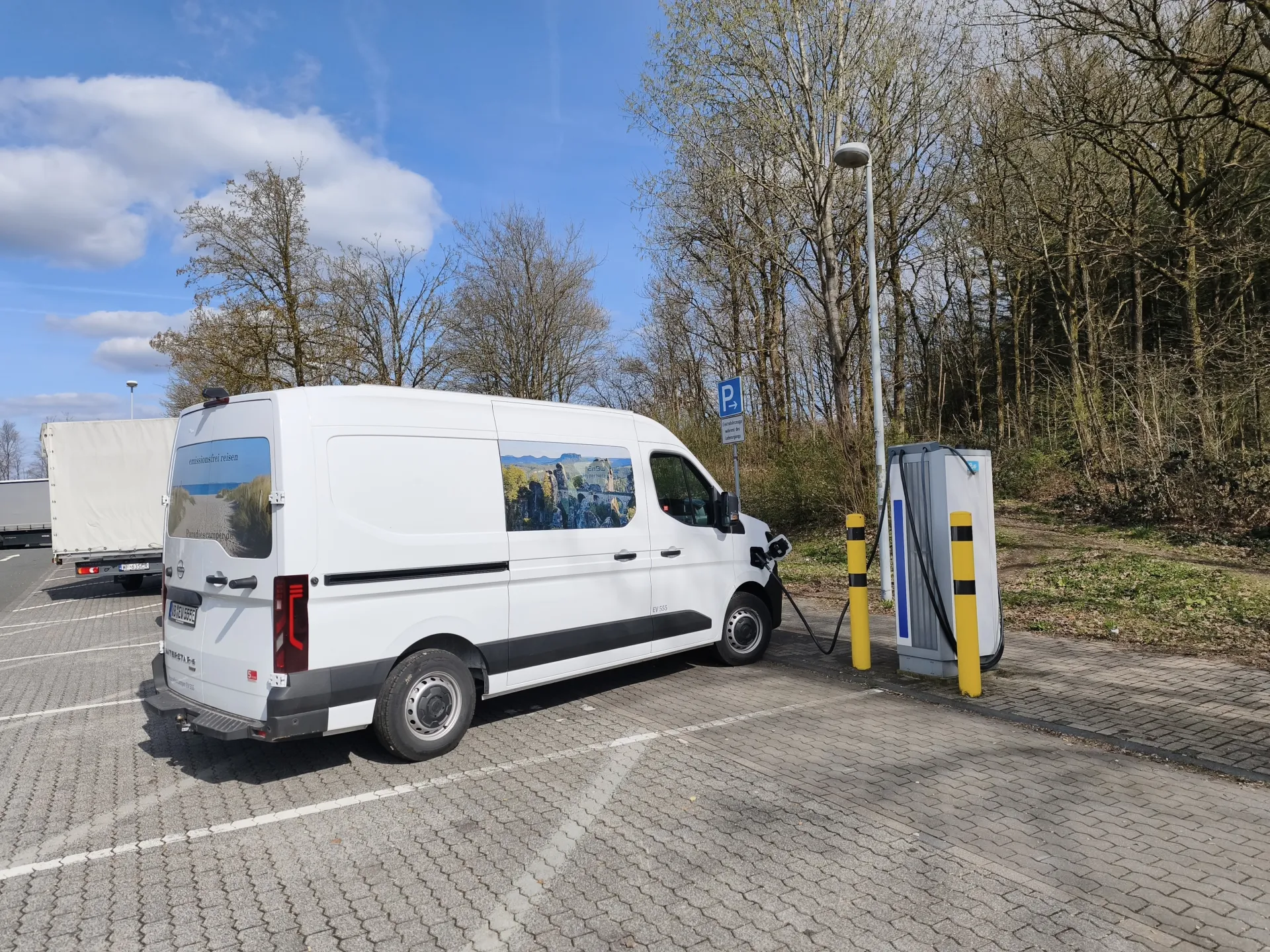 Paradiescamper EV555